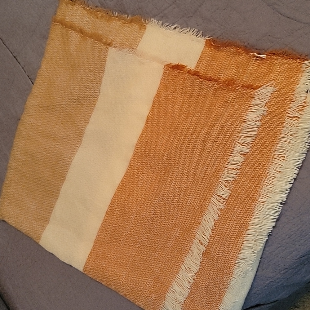 Color block scarf - Picture 2 of 4